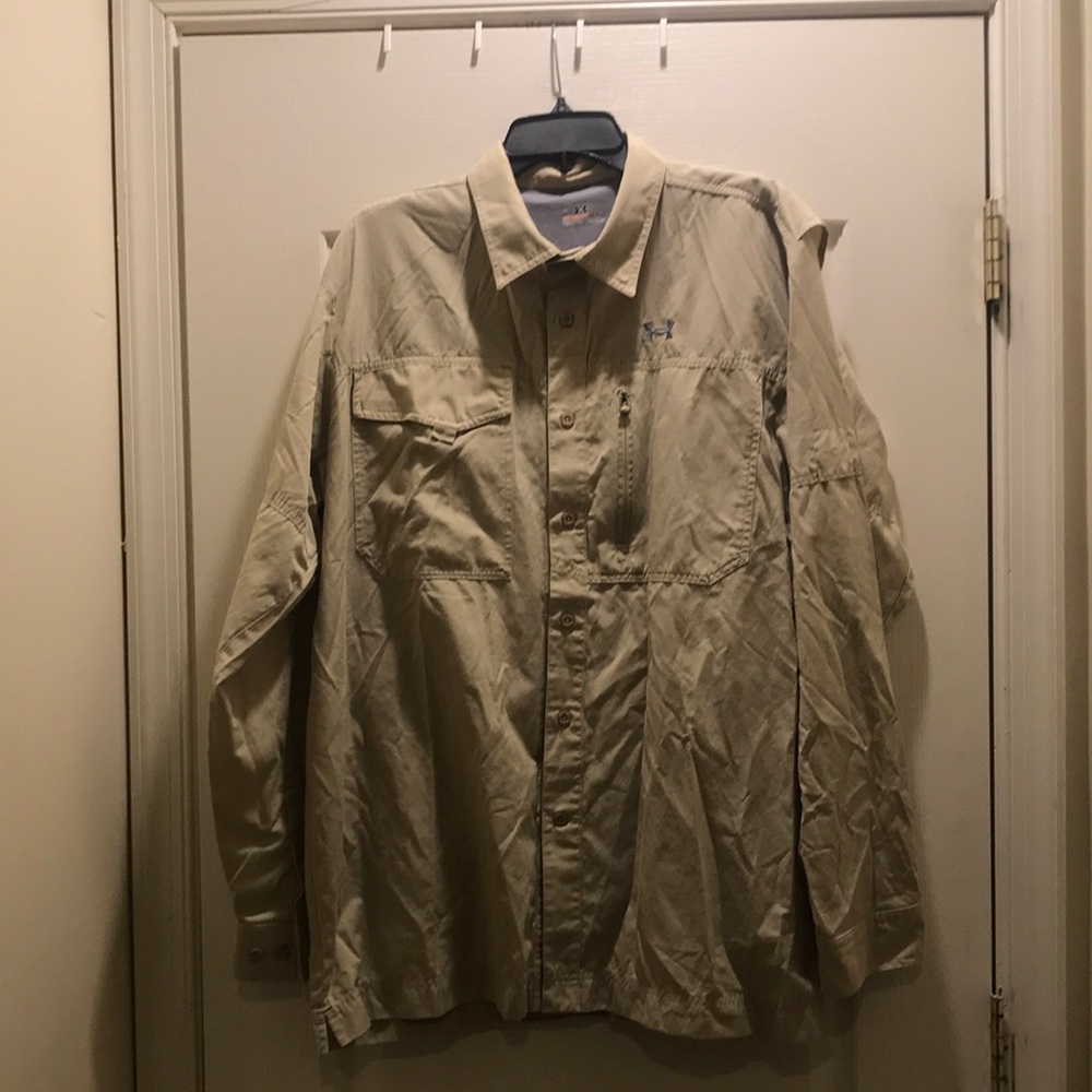 Mens XL Under Armour button down shirt